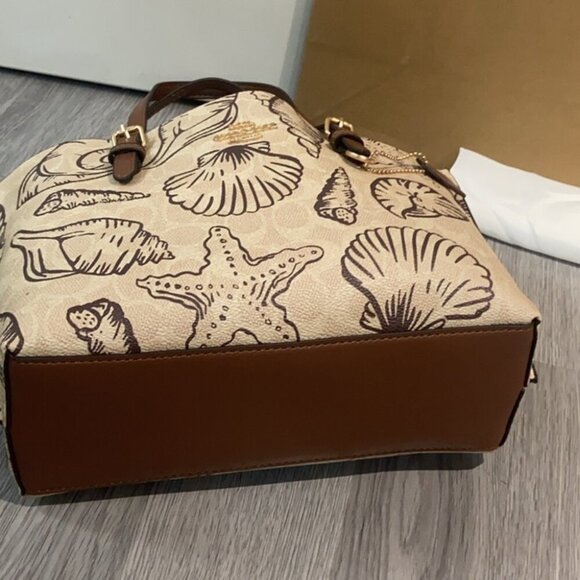 Coach Mollie Tote 25 CBH63 Ocean Shell Graffiti Bag - Picture 7 of 9